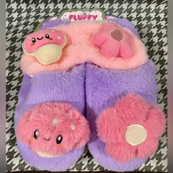 ⭐️New Fluffy Cloud Good Day Slippers & Eye Mask Set M/L - Picture 2 of 12